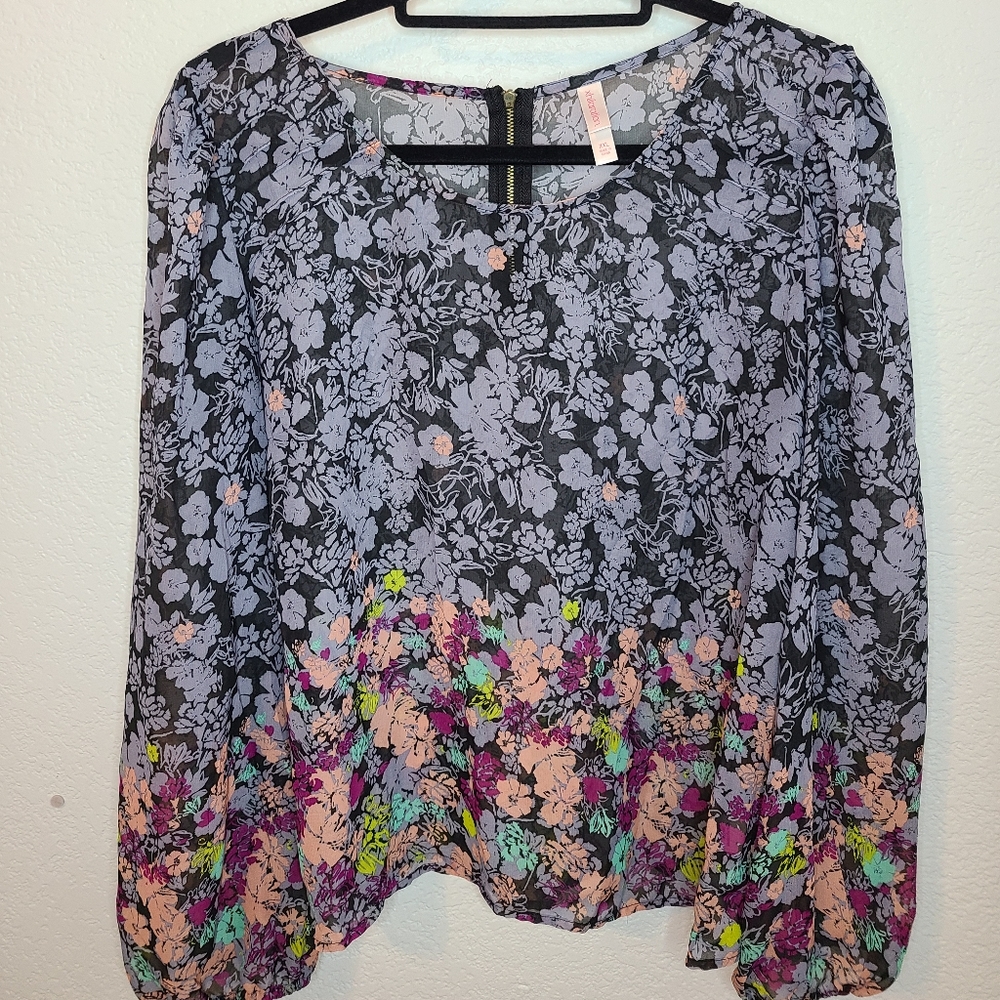 Womans Floral Long Sleeve Shirt XXL